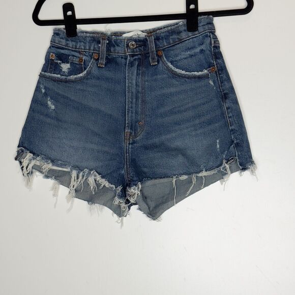 Abercrombie Fitch Curve Love High Rise Mom Shorts Cut Off Women's Size 2/26 - Picture 5 of 6